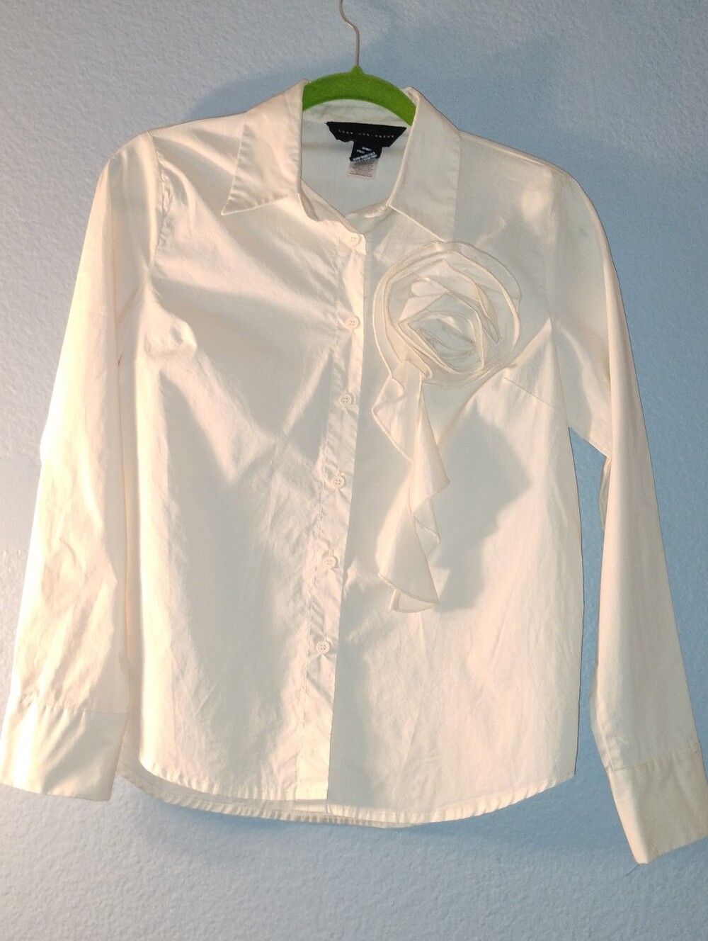 Women's Cream Ruffle-Accent Button Down Shirt